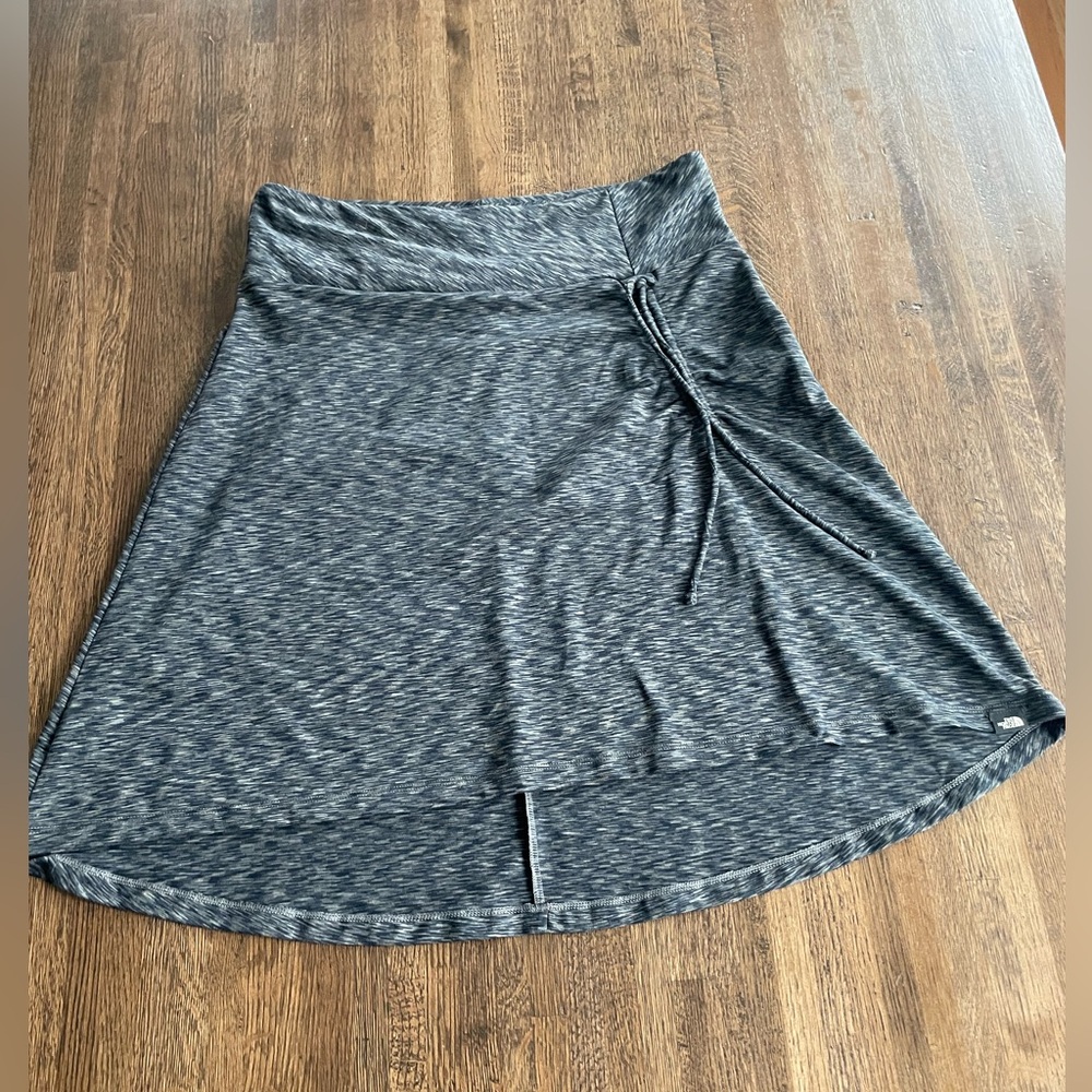 North Face Gray Heathered Skirt - size Medium